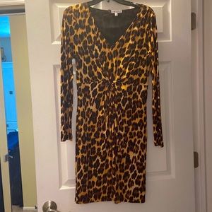 Jennifer Lopez Leopard print dress,fully lined,V-Neck,long sleeve, design bodice